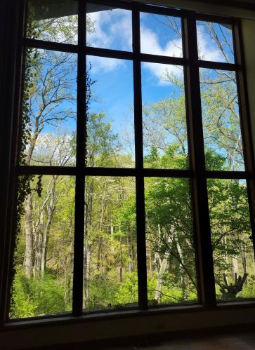 491 Breezy Ln, Cincinnati, OH 45244-1724