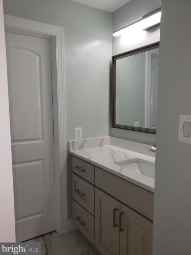 905 Mcneil Ln, Silver Spring MD  20905-4071 exterior