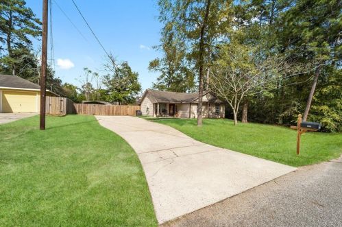 10601 Royal Terrell Dr, Conroe, TX 77303-2793