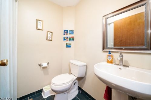 55 Holsman St, Paterson NJ  07522-1740 exterior