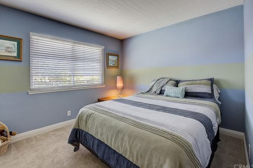 14912 Elm Ave, Irvine CA  92606-2611 exterior