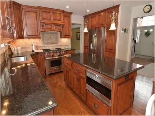 410 Oberweis Ave, North Aurora, IL 60542-9162
