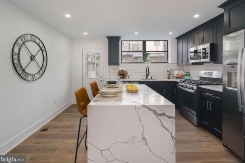 2018 8th St, Philadelphia PA  19122-1304 exterior