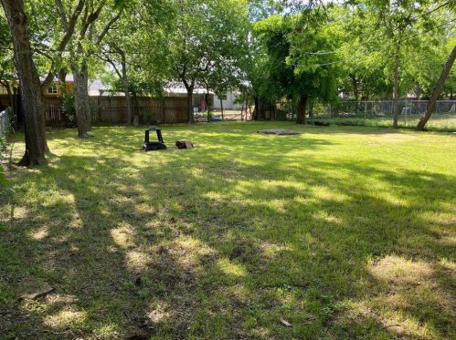 3812 Marks Pl, Fort Worth, TX 76116-9400
