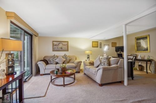 5 Duck Hawk Ct, Hackettstown NJ  07840-3309 exterior