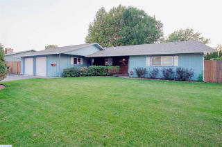 814 Road 50, Pasco, WA 99301-2438