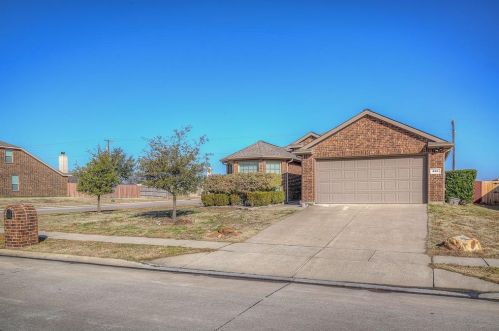 320 Fountain View Ln, Nevada, TX 75173-8227