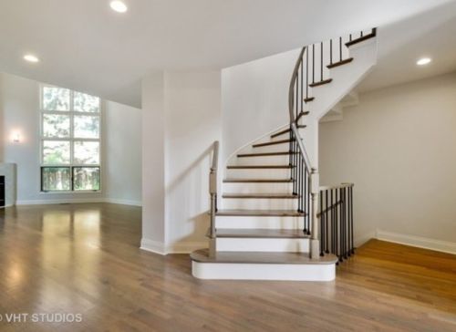6726 Keating Ave, Chicago, IL 60629-5649