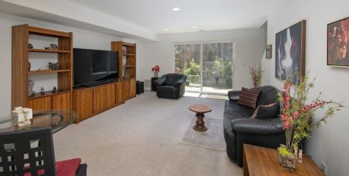 631 Ortega St, Santa Barbara, CA 93101-6445