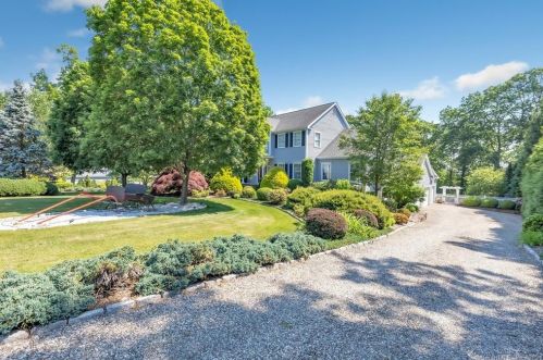 20 Hubbell Ln, Huntington, CT 06484-2166