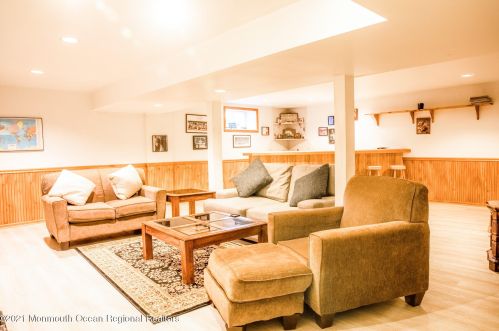 14 Cornell Ct, Tinton Falls NJ 07724-9720 exterior