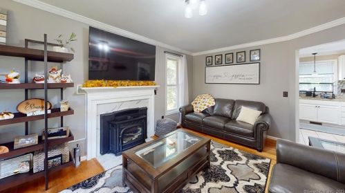 1037 Providence Pike, Killingly CT  06239-4003 exterior