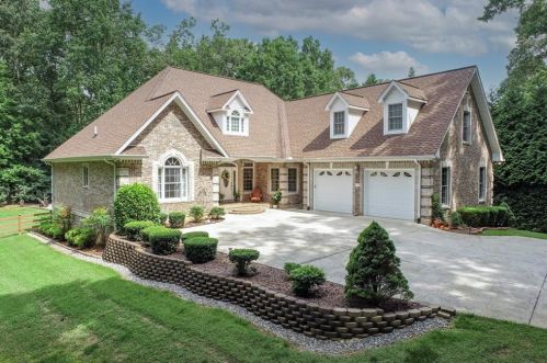 205 White Oak Ln, Dahlonega, GA 30533-7407