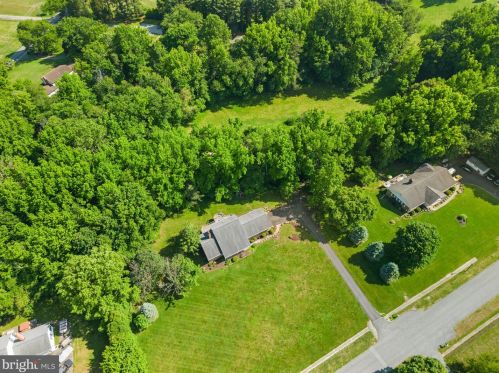 738 Sharpsburg Dr, Davidsonville, MD 21035-1926
