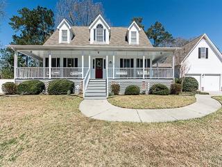 2486 Celtic Dr, Fayetteville, NC 28306-8505