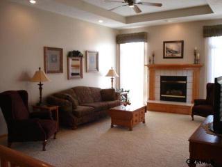 14918 Bordeaux Ave, Bellevue, NE 68123-4154