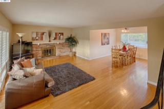1122 Concord St, Pleasanton, CA 94566-7237