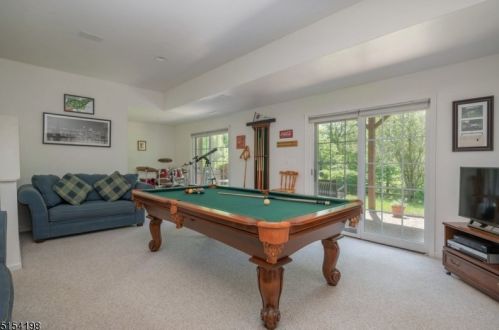 33 Roc Etam Rd, Dover NJ  07869-2427 exterior