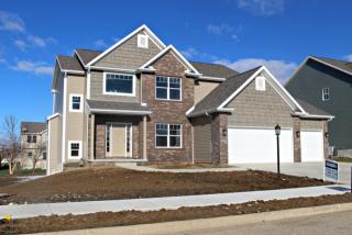 3903 Crimson Rd, Lake Of The Woods, IL 61525-2702