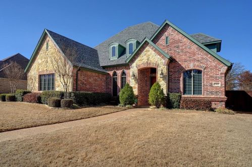 7909 Country Oak Dr, Fort Worth, TX 76182-8944