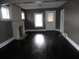955 Loren St, Springfield MO  65807-1725 exterior