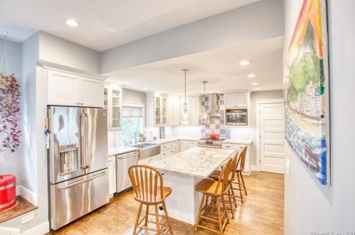 6 Cliff Ave, Greenwich, CT 06830-6912