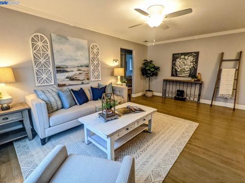 24330 Wilding Way, Hayward, CA 94545-1514