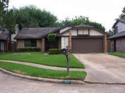 1811 Brushy Creek Dr, Sugar Land TX  77478-4271 exterior