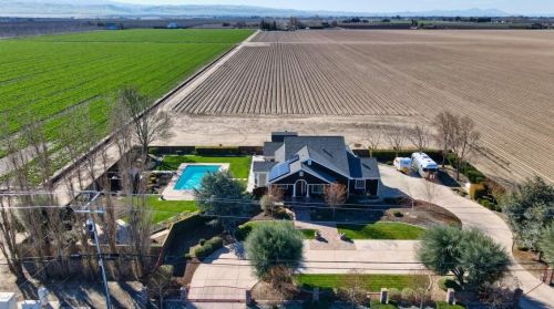 29281 Bird Rd, Tracy, CA 95304-9338