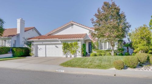 4938 Lassen Dr, Oceanside, CA 92056-5477