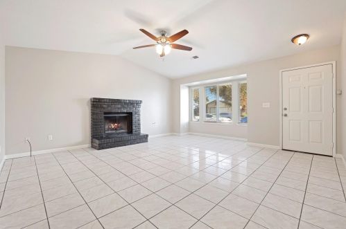 1733 Pawtucket Ave, Modesto, CA 95358-6939