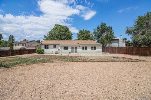 15876 Cornell Pl, Denver CO  80013-1620 exterior