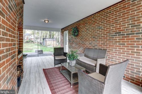 15009 Snowden Dr, Silver Spring MD 20905-5663 exterior