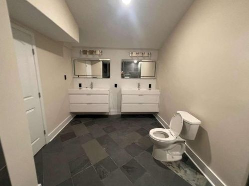 221 Cross Gate Dr, Marietta GA  30068-3921 exterior
