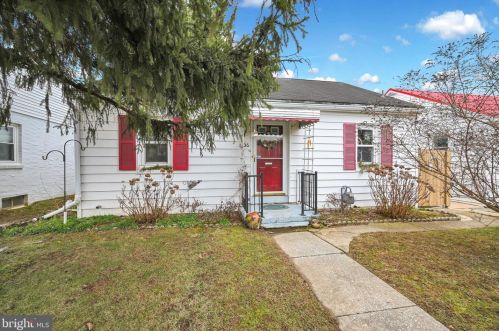 1206 Elm St, York, PA 17403-2512