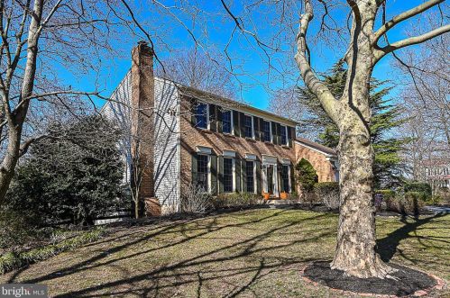 3006 Heritage Farm Ct, Herndon, VA 20171-2232