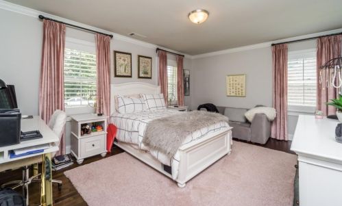 2553 Echo Dr, Atlanta GA  30345-3528 exterior