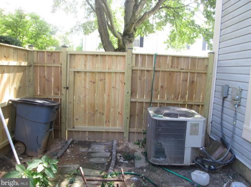 15 Valleyfield Ct, Silver Spring MD 20906-5724 exterior