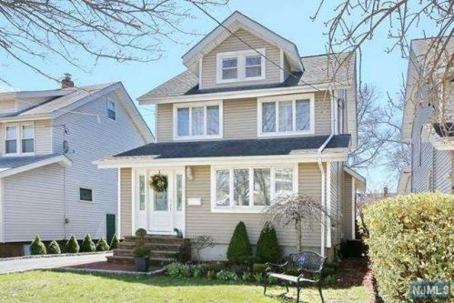 198 Cypress Ave, Bogota, NJ 07603-1806