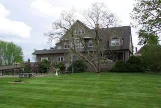 611 Kanawha St, Beckley WV  25801-5624 exterior