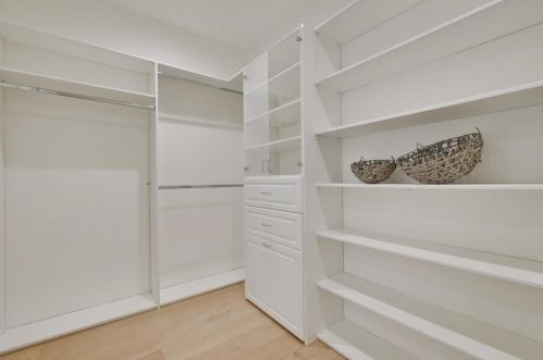 929 Russell Ave, Los Altos CA  94024-5061 exterior