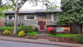 880 Prospect Pl, Salem, OR 97302-5845