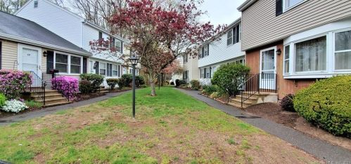 3 Persimmon Ln, Glastonbury, CT 06033-4331