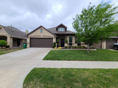 945 Mangrove Dr, Rockwall, TX 75087-6920
