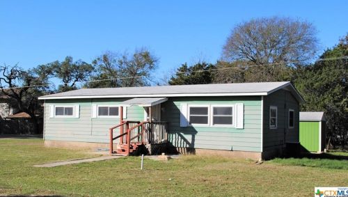 1 Cliffwood Dr, Morgans Point, TX 76513-6307