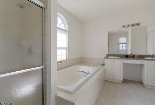 6 Jackson Ave, Princeton NJ  08540-1677 exterior