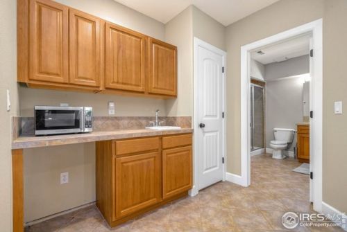 1327 Hilltop Cir, Fort Collins CO  80550-3335 exterior