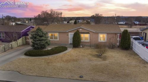 2518 8th St, Pueblo, CO 81001-2378