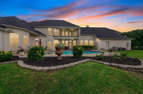 420 Rolling Oaks Rdg, Cedar Hill, TX 75104-6718