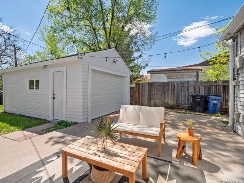 3472 Elm St, Denver CO  80207-0019 exterior